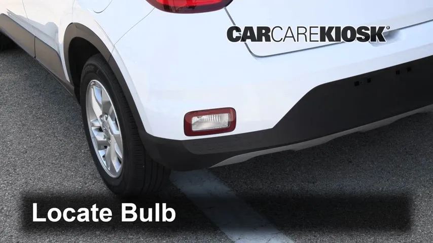 2020 Hyundai Venue SEL 1.6L 4 Cyl. Éclairage Feux de marche arrière (remplacer une ampoule)